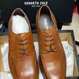 Men’s dress shoes